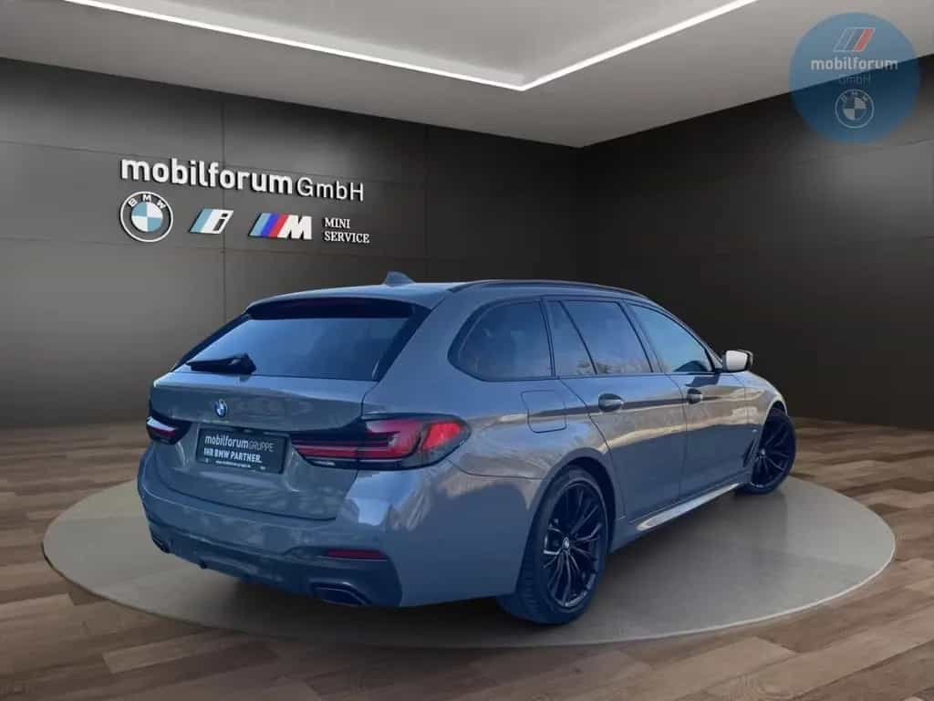 BMW 520 d M-Sport ACC HUD HiFi Laserlicht Sportsitze 10/2020-photo-2