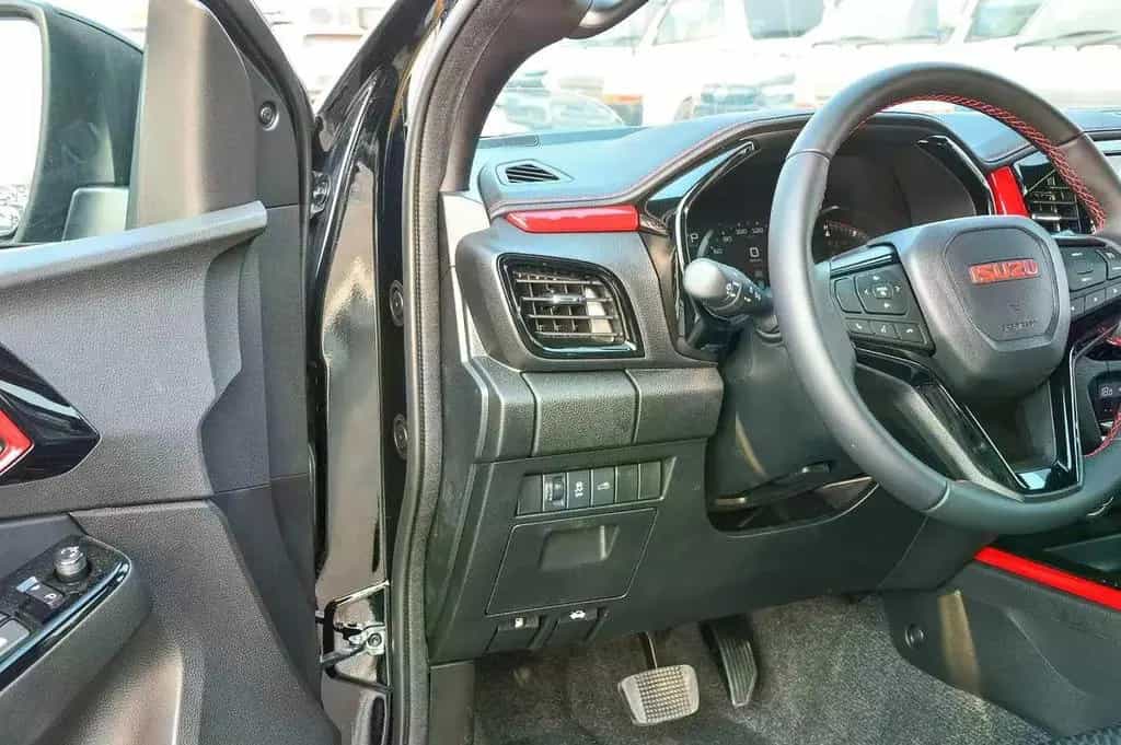 Isuzu D-Max 3.0 GT Doppelkabine 4x4 EXPORT OUT OF EU 03/2026-photo-6