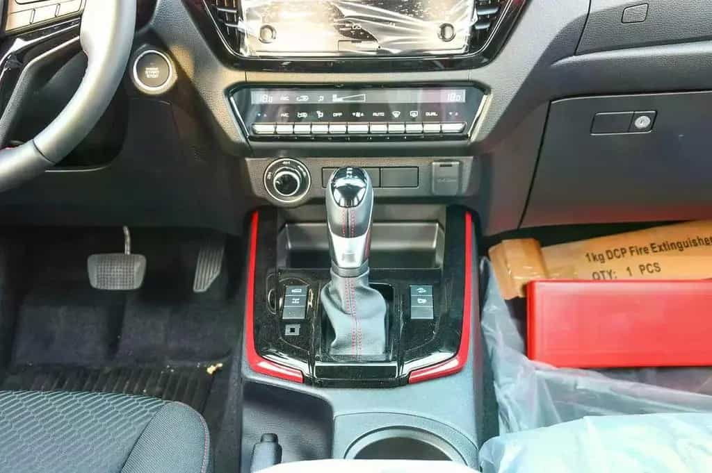 Isuzu D-Max 3.0 GT Doppelkabine 4x4 EXPORT OUT OF EU 03/2026-photo-9