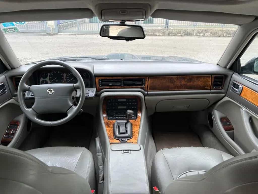 Jaguar XJ Daimler 4.0 cat aut 07/1995-photo-7