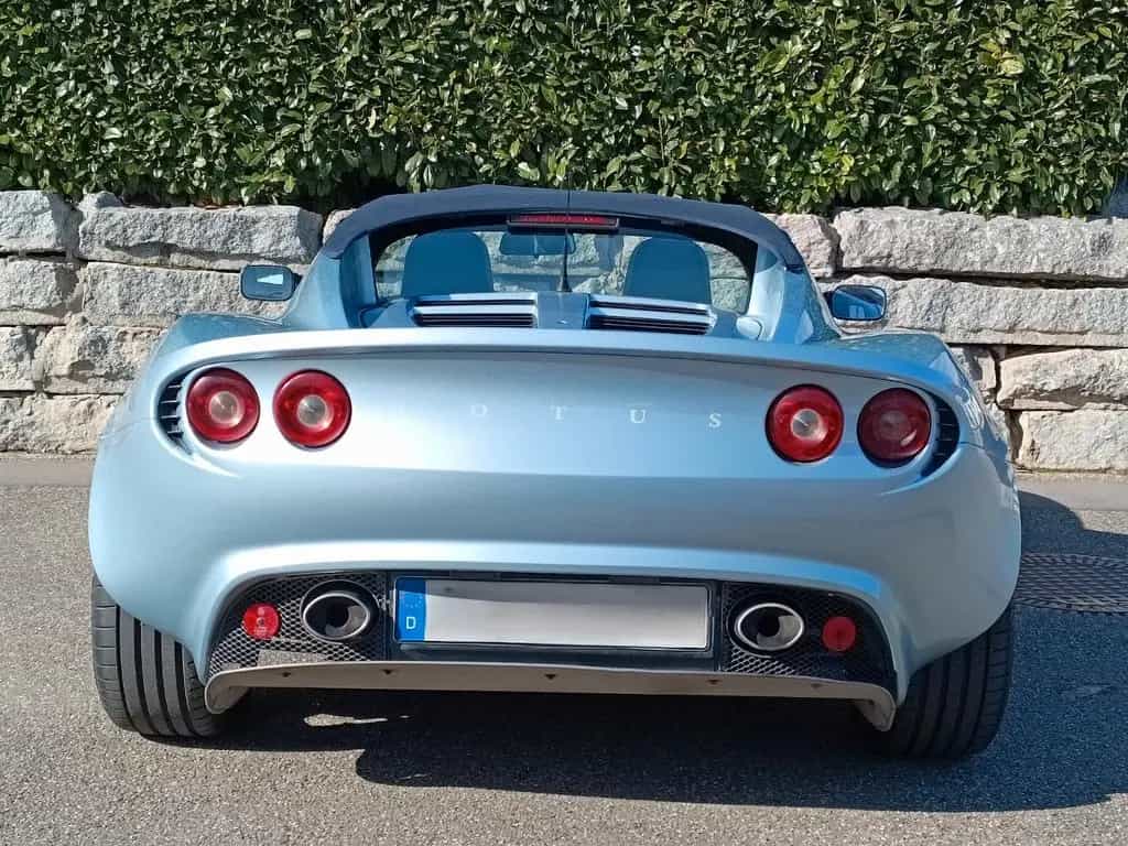Lotus Elise 111 Serie 2 90kW RHD original 03/2002-photo-1