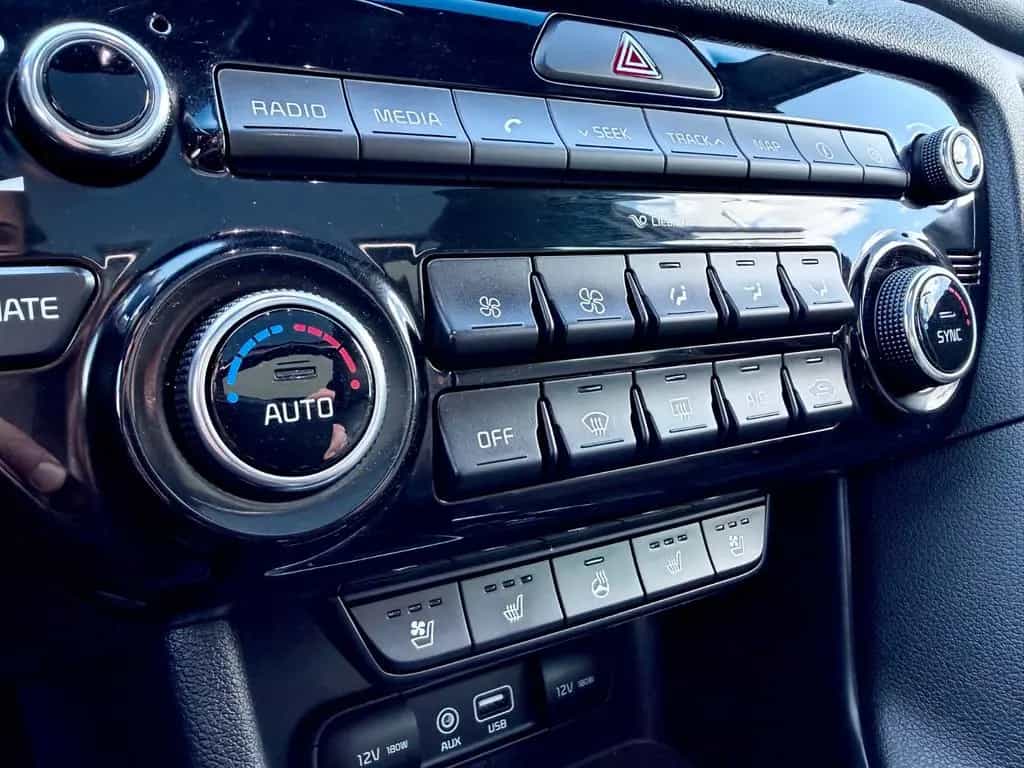 Kia Sportage GT Line 2.0d 4WD /NAVI/LED/CAM/JBL/PANO 11/2017-photo-20