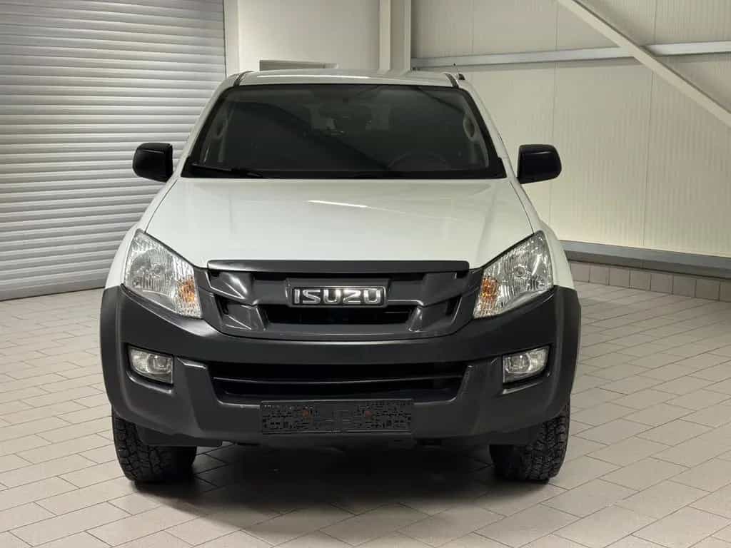 Isuzu D-Max Double Cab 4WD Custom 05/2016-photo-1