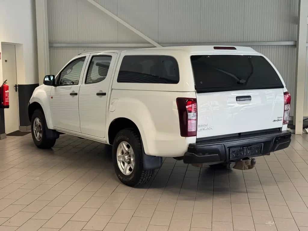 Isuzu D-Max Double Cab 4WD Custom 05/2016-photo-3