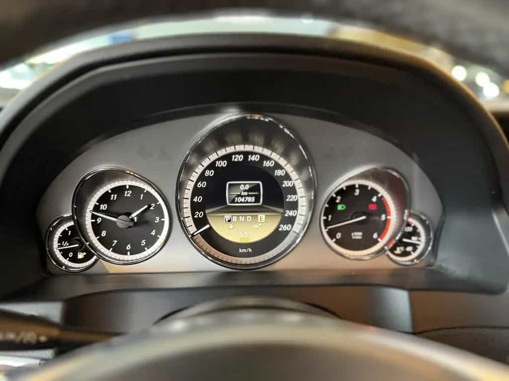 Mercedes-Benz E 350 Cabrio AMG/Airscarf/Belüftung/H&K/1.Hand 05/2012-photo-23