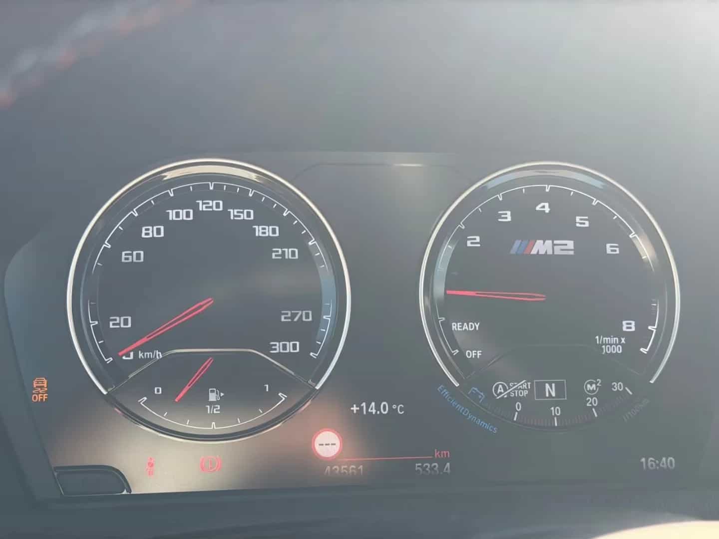 BMW M2 02/2019-photo-14