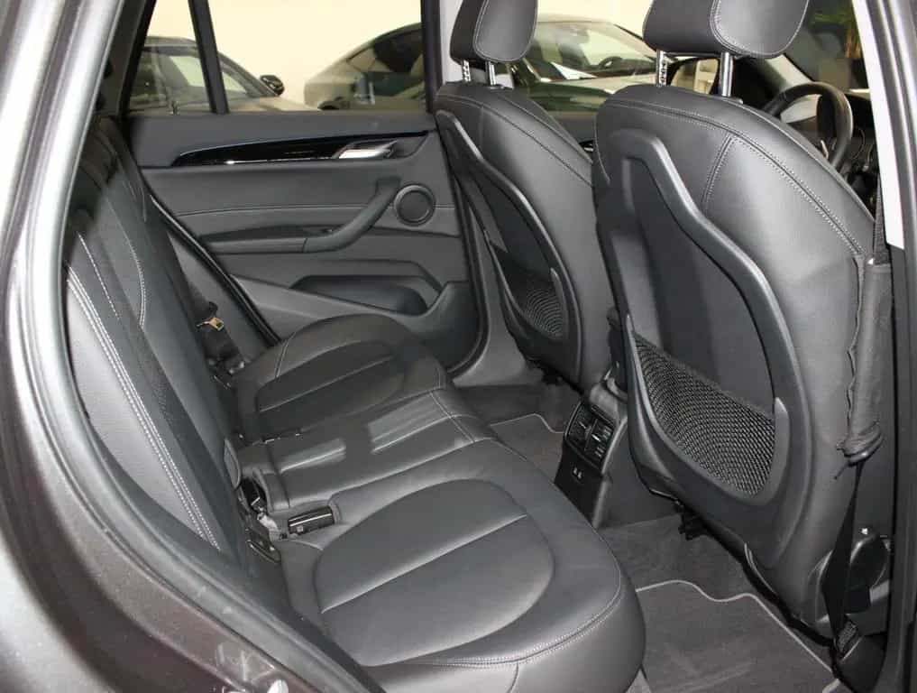 BMW X1 xDrive 20 i Sport Line 1. Hand*Pano*HUD*TOP 01/2020-photo-10