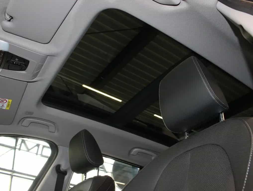 BMW X1 xDrive 20 i Sport Line 1. Hand*Pano*HUD*TOP 01/2020-photo-16