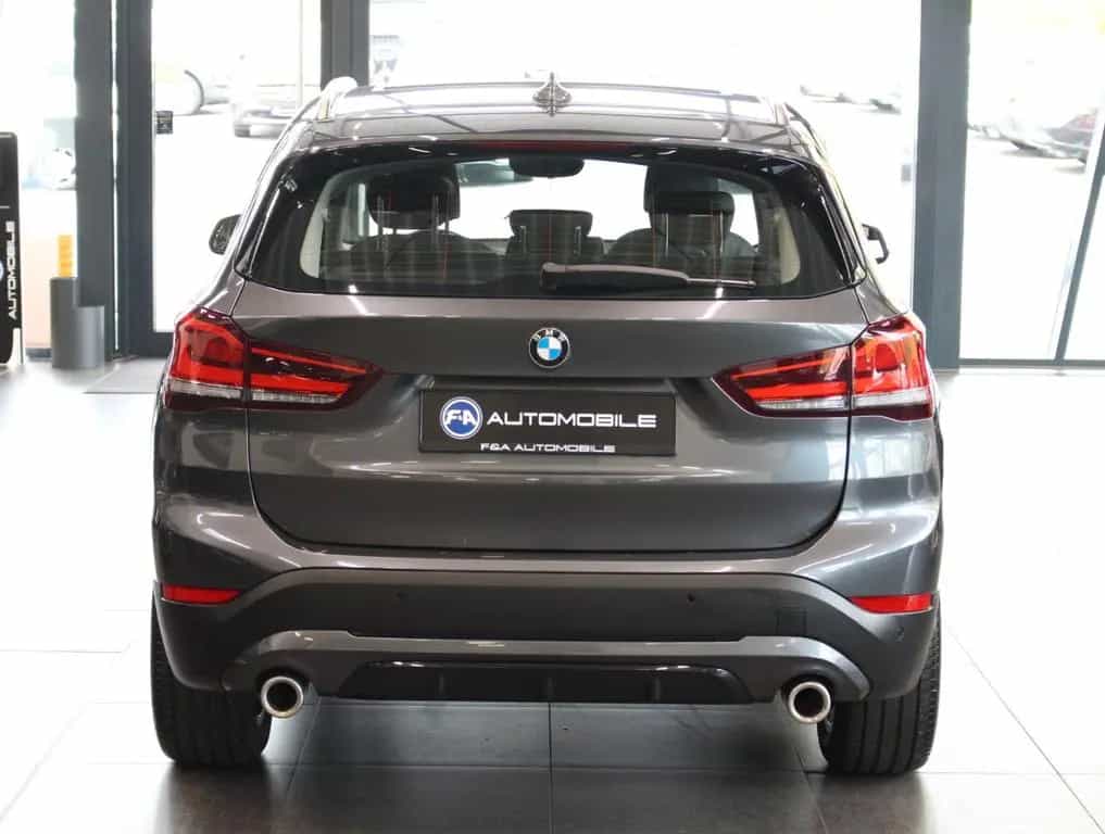 BMW X1 xDrive 20 i Sport Line 1. Hand*Pano*HUD*TOP 01/2020-photo-5