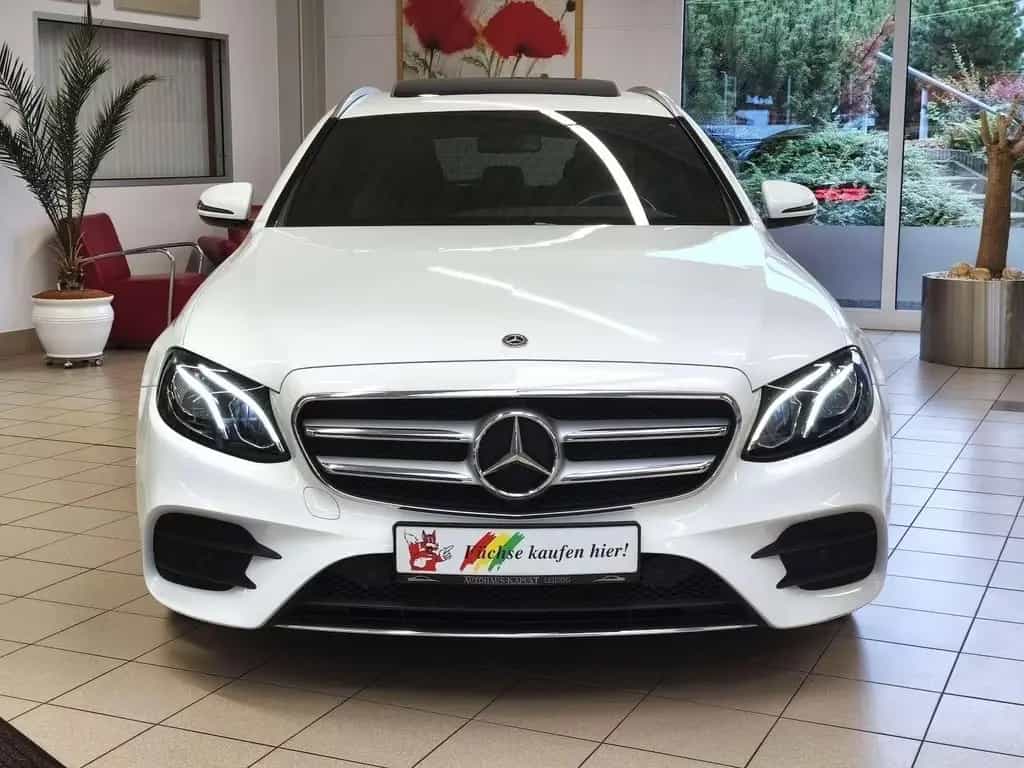 Mercedes-Benz E-Class 300d T AMG Line/Navi/S-Dach/Spur/DAB/Ahk 06/2020-photo-1