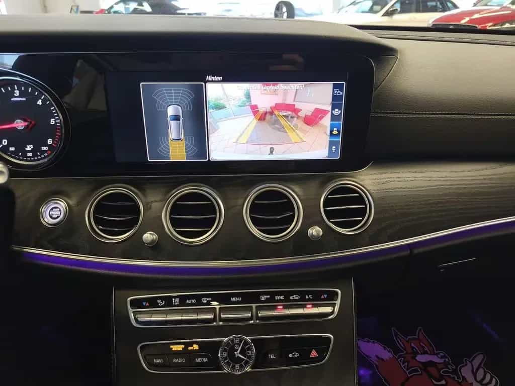 Mercedes-Benz E-Class 300d T AMG Line/Navi/S-Dach/Spur/DAB/Ahk 06/2020-photo-27