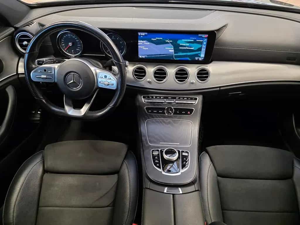 Mercedes-Benz E-Class 300 T Automatik AMG Line/20"Alu/Ahk 06/2020-photo-17