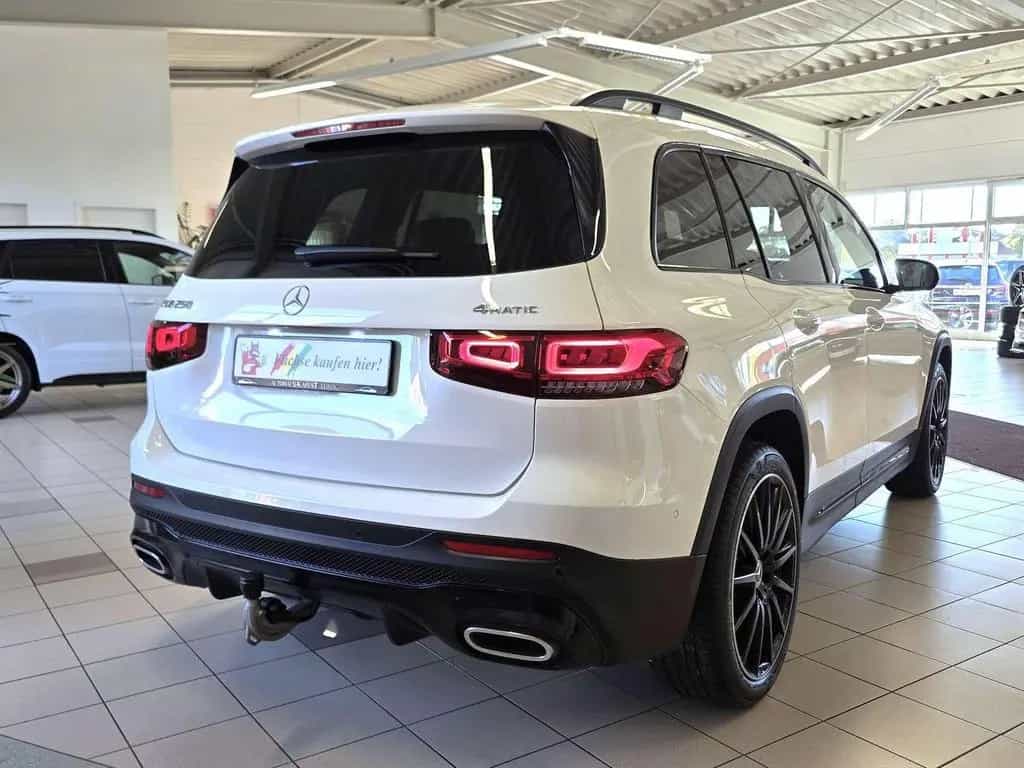 Mercedes-Benz GLB-Class 250 AMG Line 4Matic//Night/MBux/Sound/Ahk... 10/2021-photo-8