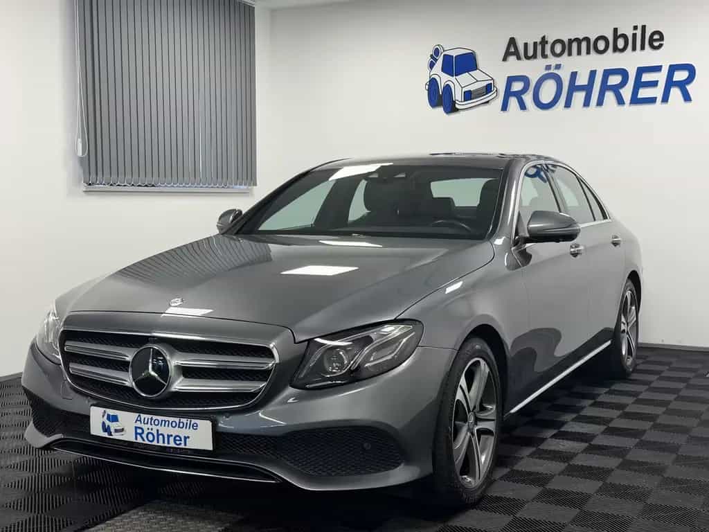 Mercedes-Benz E-Class 350 d Wide MB-LED 360G HUD Standheiz. Distr.+ 07/2016-photo-0