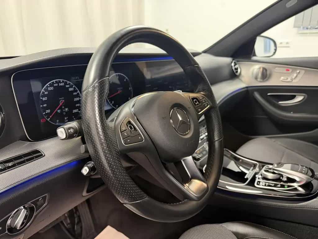 Mercedes-Benz E-Class 350 d Wide MB-LED 360G HUD Standheiz. Distr.+ 07/2016-photo-9