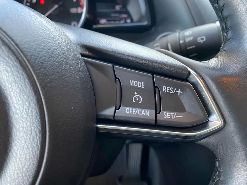 Mazda 3 Lim. Signature mit AHK, Navi, Kamera, Sitzhzng 11/2018-photo-15