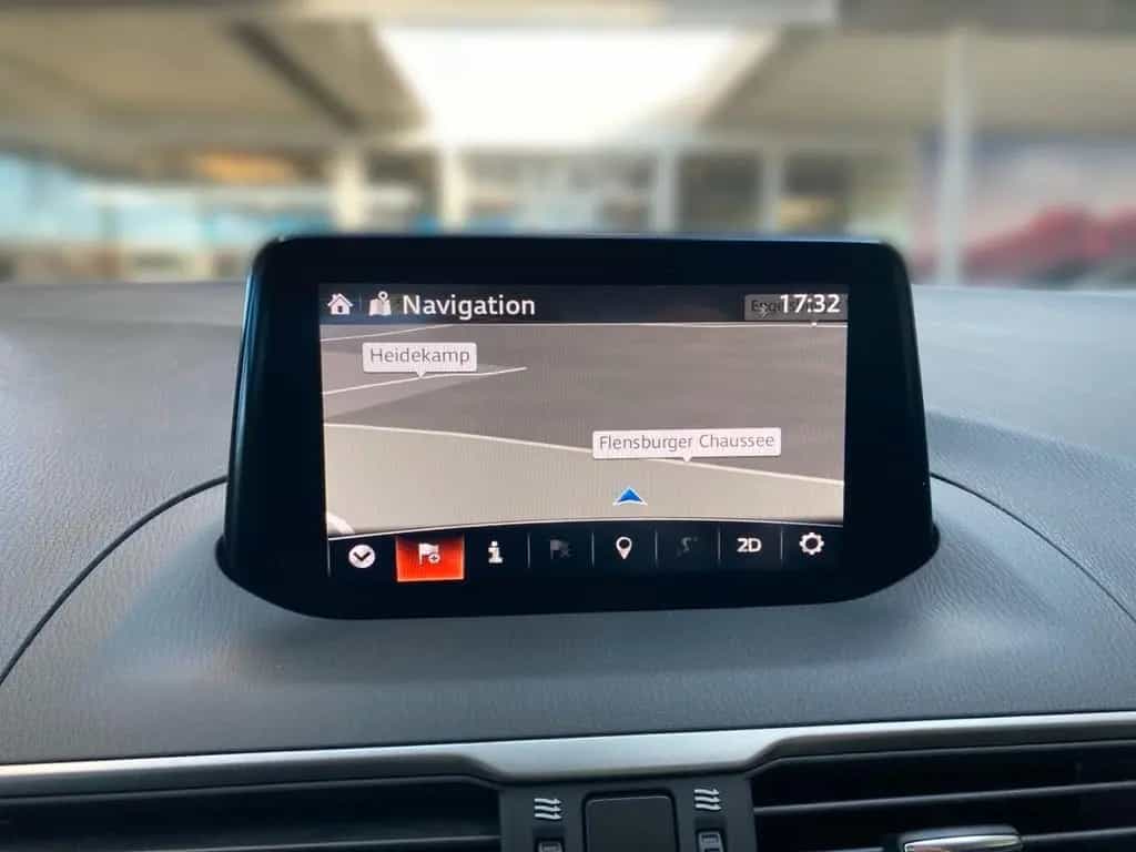 Mazda 3 Lim. Signature mit AHK, Navi, Kamera, Sitzhzng 11/2018-photo-7