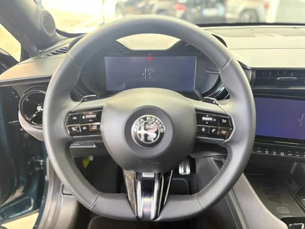 Alfa Romeo Junior SPECIALE IBRIDA MATRIX ACC KEYLESS NAV... 01/2026-photo-14