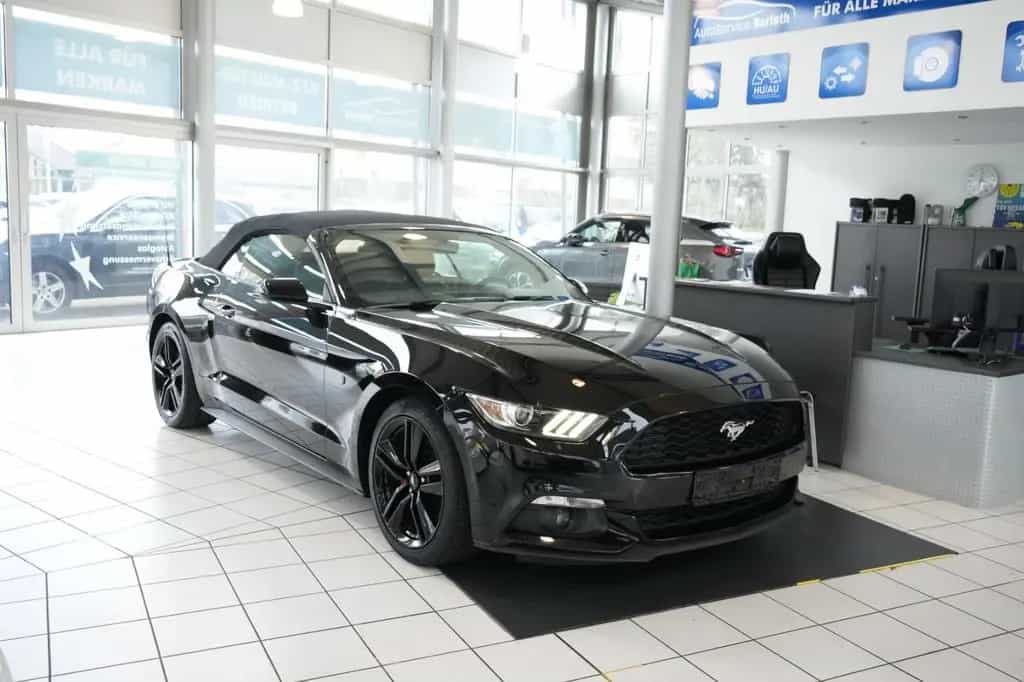 Ford Mustang 3.7l V6 Automatik 07/2015-photo-1