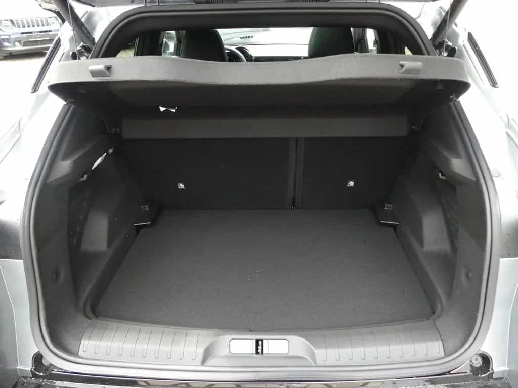 Alfa Romeo Junior IBRIDA TI 1.2 VGT 145PS DCT6 SCHIEBEDACH 05/2026-photo-34