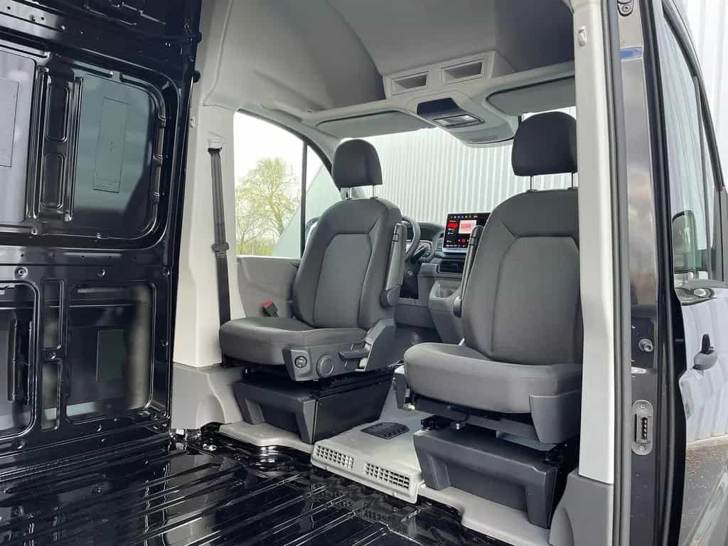 MAN TGE 3.200 L4H3 Kasten 4x4 CAMPER DREHSITZE AHK 03/2026-photo-11