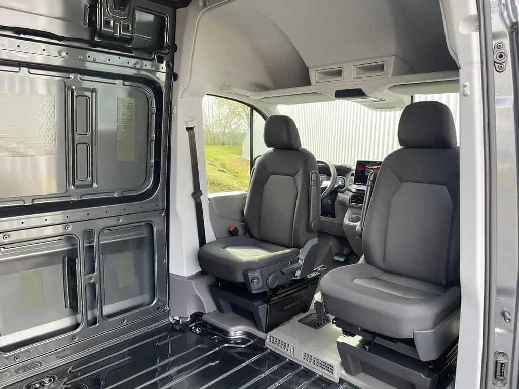 MAN TGE 3.200 L4H3 Kasten 4x4 CAMPER DREHSITZE AHK 03/2026-photo-13
