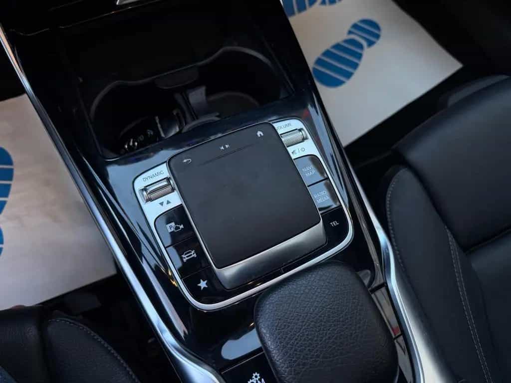 Mercedes-Benz CLA-Class 35 AMG 4Matic~PANO~MBUX~LEDER 12/2019-photo-14