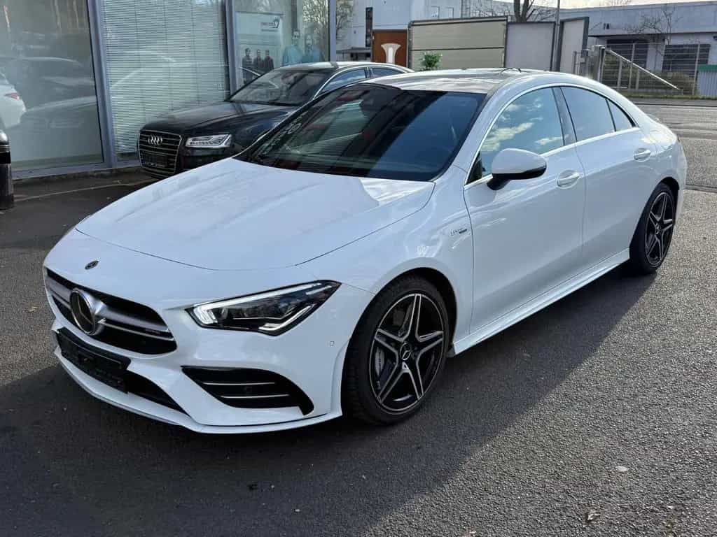 Mercedes-Benz CLA-Class 35 AMG 4Matic~PANO~MBUX~LEDER 12/2019-photo-2