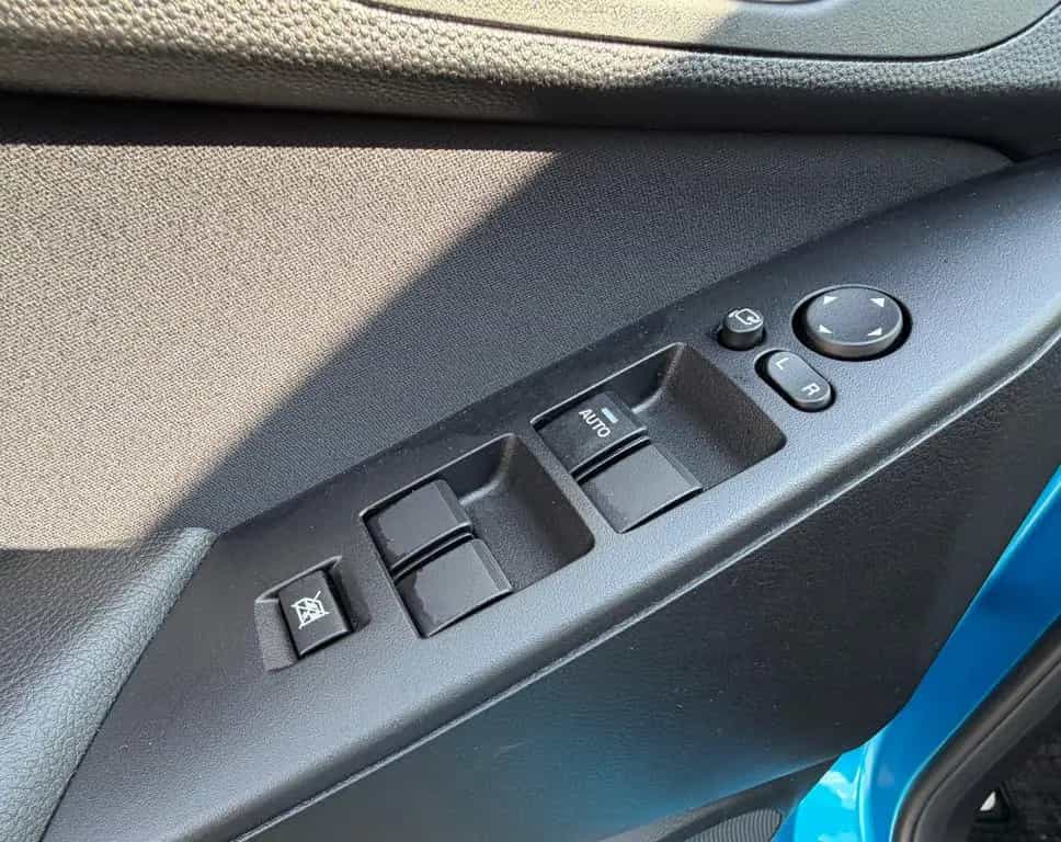 Mazda 3 Active Plus aus 1 Hand erst 36TKM mit Garantie 09/2010-photo-15