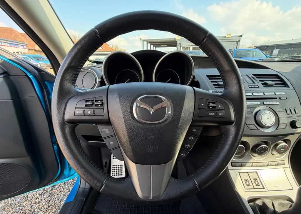 Mazda 3 Active Plus aus 1 Hand erst 36TKM mit Garantie 09/2010-photo-16