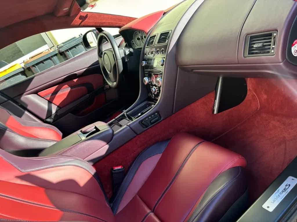 Aston Martin V12 Vantage 6.0 S Voll. Wertanlage Top Zustand 09/2014-photo-12