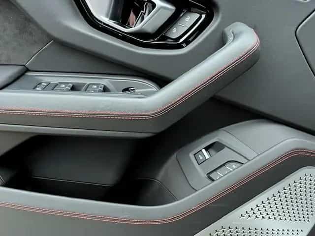 Lamborghini Urus HUD NIGHT VISION B&O 23" REAR SEAT-ENTER. 06/2021-photo-12
