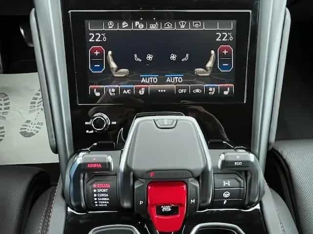 Lamborghini Urus HUD NIGHT VISION B&O 23" REAR SEAT-ENTER. 06/2021-photo-15