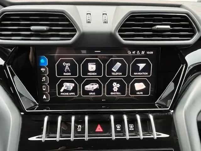 Lamborghini Urus HUD NIGHT VISION B&O 23" REAR SEAT-ENTER. 06/2021-photo-17