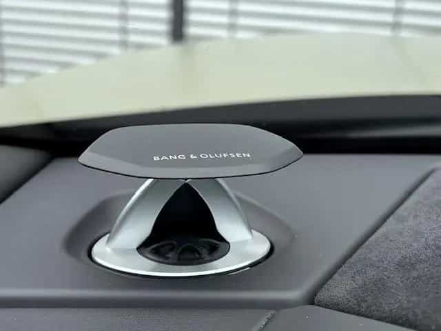 Lamborghini Urus HUD NIGHT VISION B&O 23" REAR SEAT-ENTER. 06/2021-photo-19
