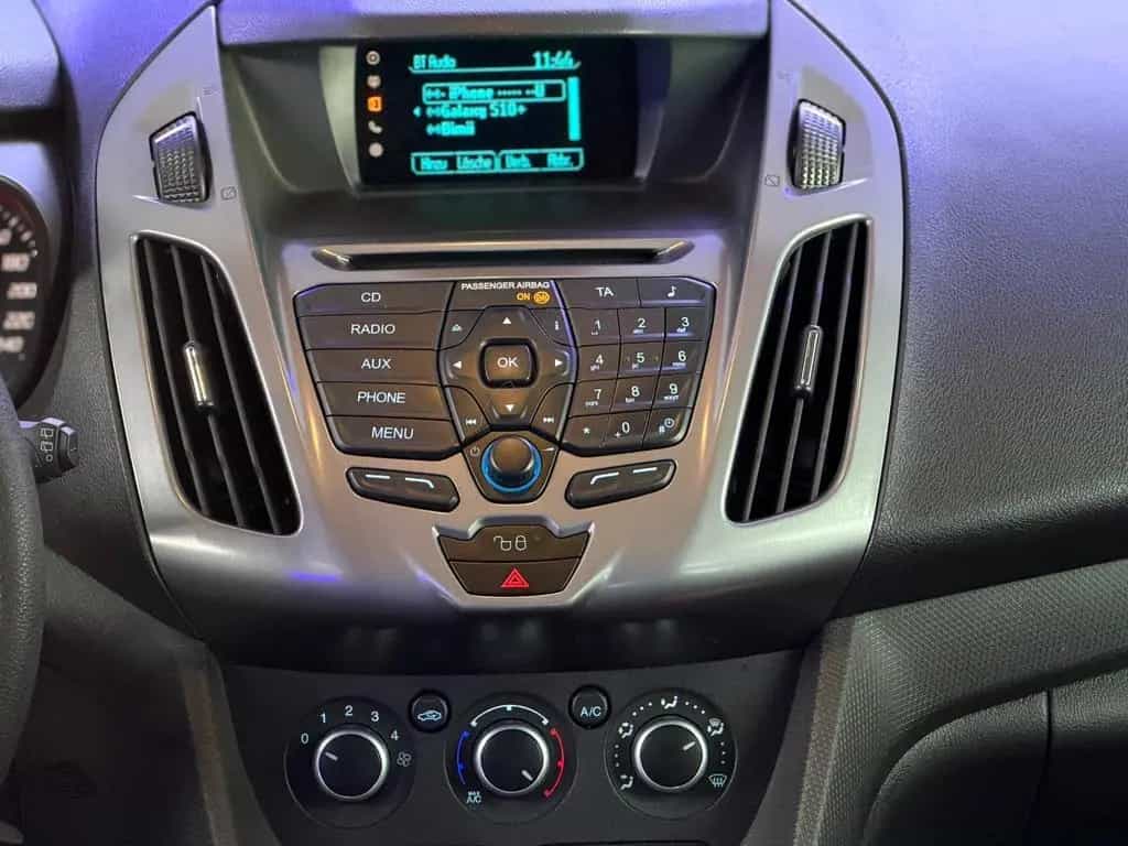 Ford Grand Tourneo Tourneo-Behindertengerecht-Rampe 08/2014-photo-34