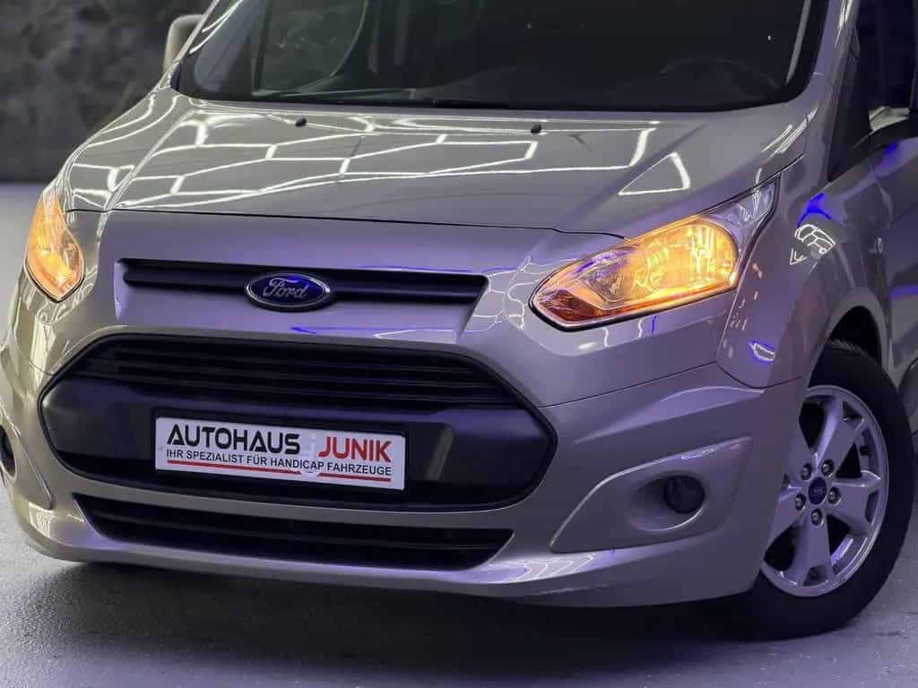 Ford Grand Tourneo Tourneo-Behindertengerecht-Rampe 08/2014-photo-9