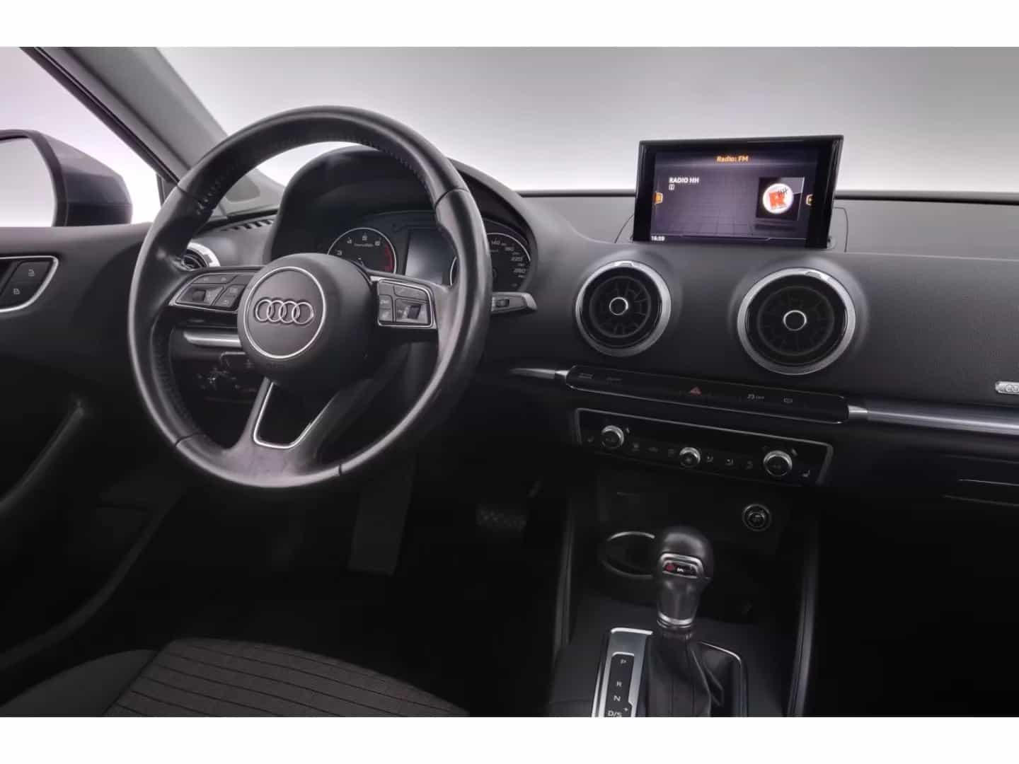 Audi A3 05/2019-photo-11