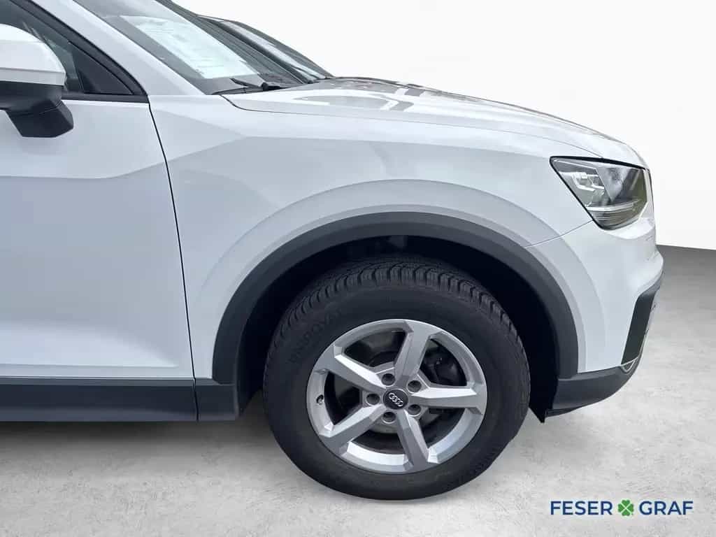Audi Q2 1.0 TFSI - 6 Gang - SHZ - Einparkhilfe hinten 06/2017-photo-3