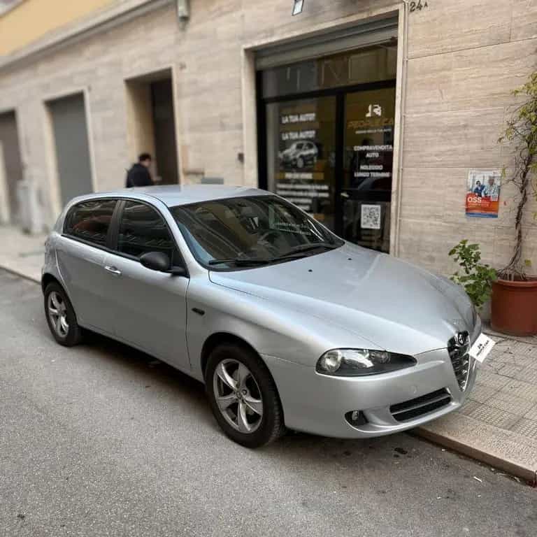 Alfa Romeo 147 **128.00km!!** 02/2009-photo-0