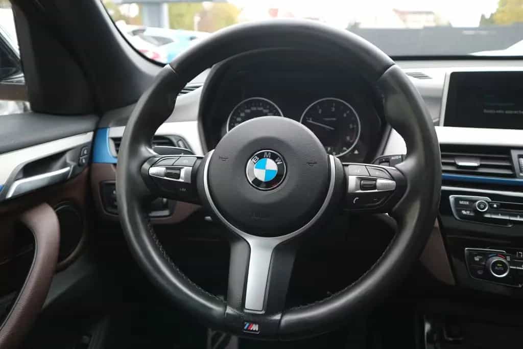 BMW X1 xDrive 25 d M Sport *2.HD/PANO/LEDER/HUD/AHK* 01/2018-photo-12
