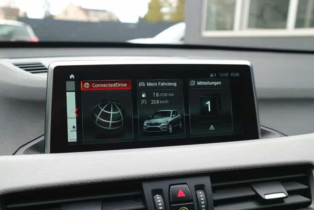 BMW X1 xDrive 25 d M Sport *2.HD/PANO/LEDER/HUD/AHK* 01/2018-photo-14