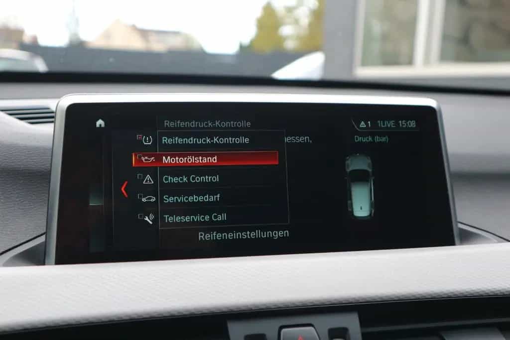 BMW X1 xDrive 25 d M Sport *2.HD/PANO/LEDER/HUD/AHK* 01/2018-photo-17