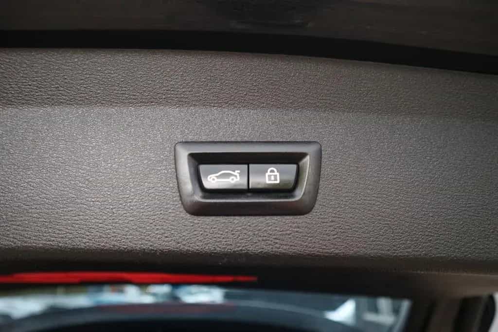 BMW X1 xDrive 25 d M Sport *2.HD/PANO/LEDER/HUD/AHK* 01/2018-photo-31