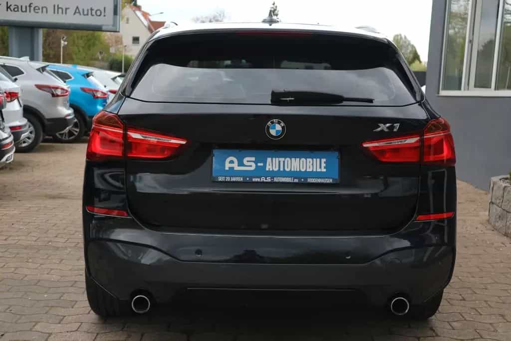 BMW X1 xDrive 25 d M Sport *2.HD/PANO/LEDER/HUD/AHK* 01/2018-photo-4