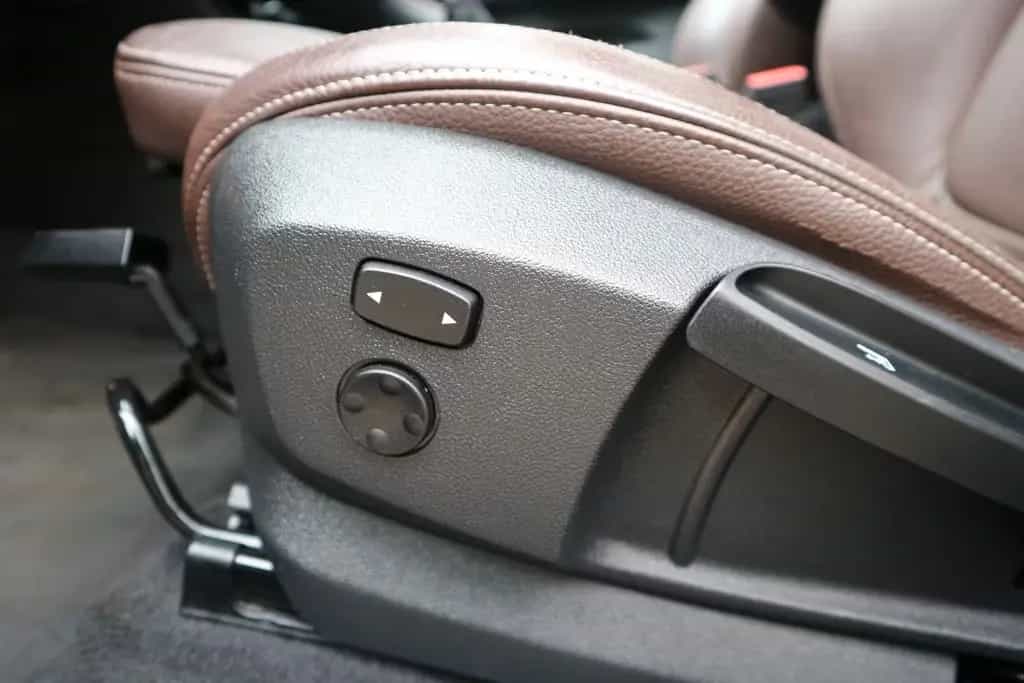 BMW X1 xDrive 25 d M Sport *2.HD/PANO/LEDER/HUD/AHK* 01/2018-photo-9