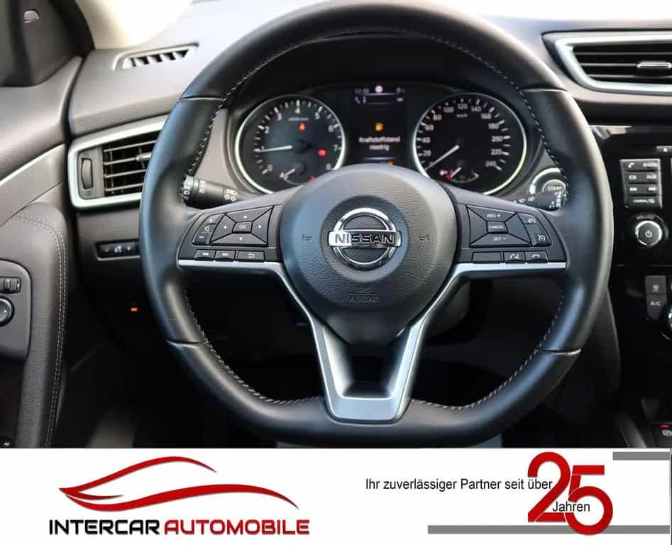 Nissan Qashqai Tekna 360° |1.Hand|Leder|Assistent P.| 03/2018-photo-12