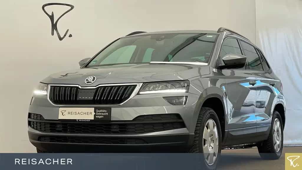 Skoda Karoq 1.5 TSI DSG AHK PDC LED KlimaA Navi 18" LM 12/2019-photo-0
