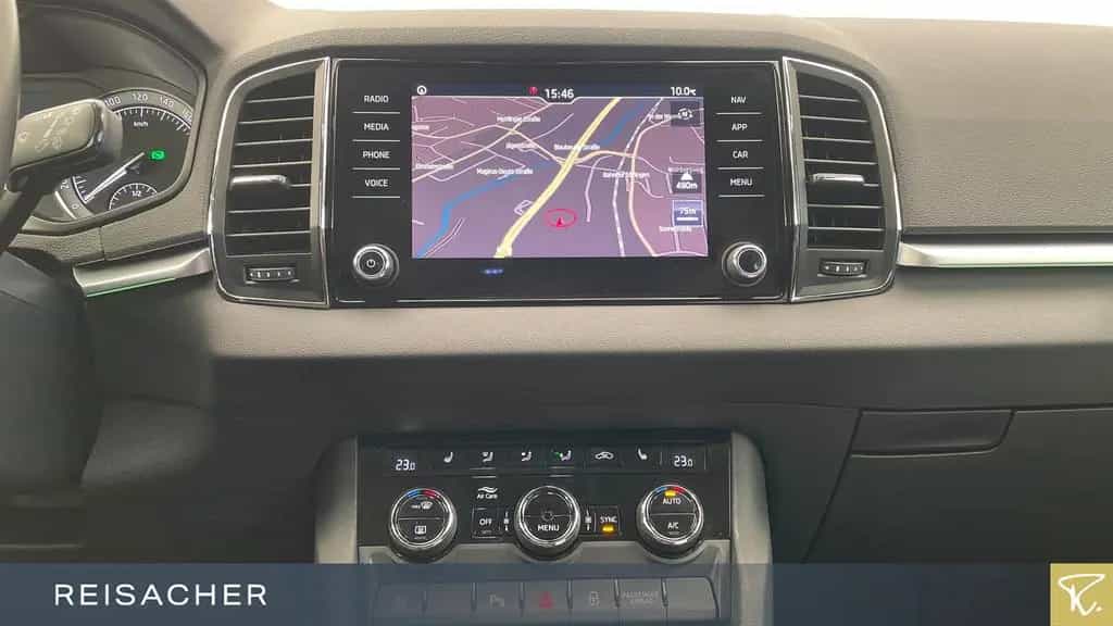 Skoda Karoq 1.5 TSI DSG AHK PDC LED KlimaA Navi 18" LM 12/2019-photo-11