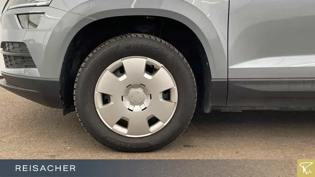 Skoda Karoq 1.5 TSI DSG AHK PDC LED KlimaA Navi 18" LM 12/2019-photo-2